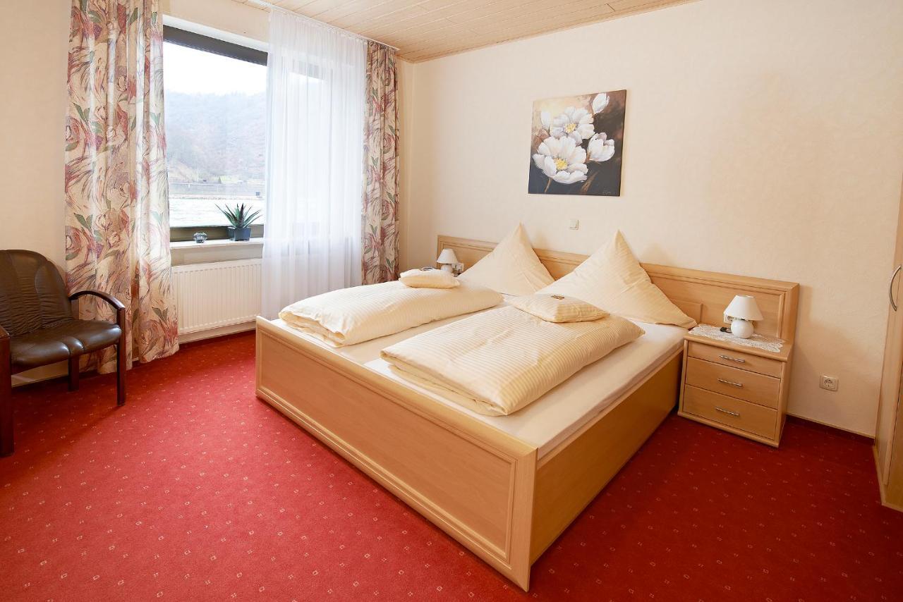 Hotel & Restaurant Krone Kestert Экстерьер фото