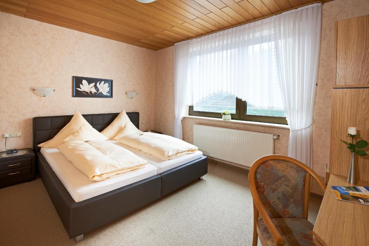 Hotel & Restaurant Krone Kestert Экстерьер фото