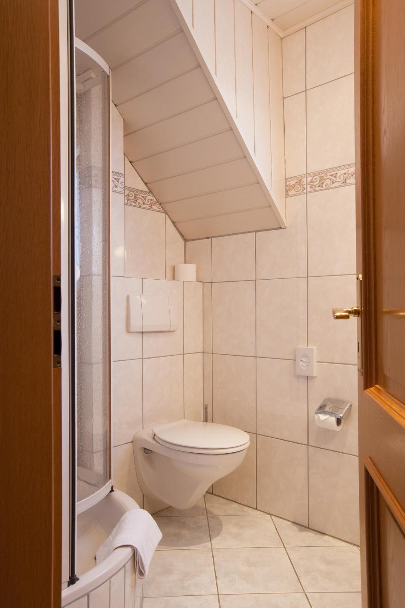 Hotel & Restaurant Krone Kestert Номер фото