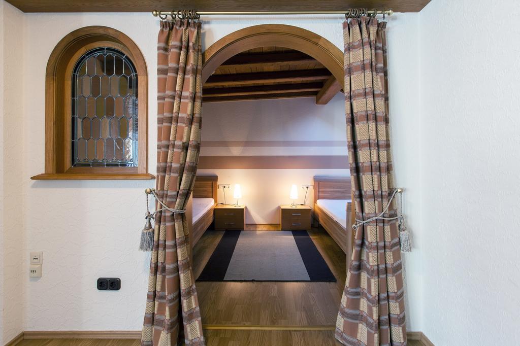 Hotel & Restaurant Krone Kestert Экстерьер фото