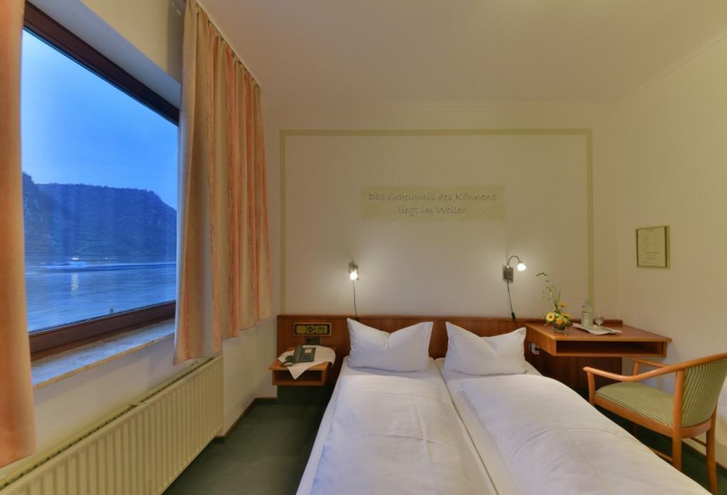 Hotel & Restaurant Krone Kestert Экстерьер фото